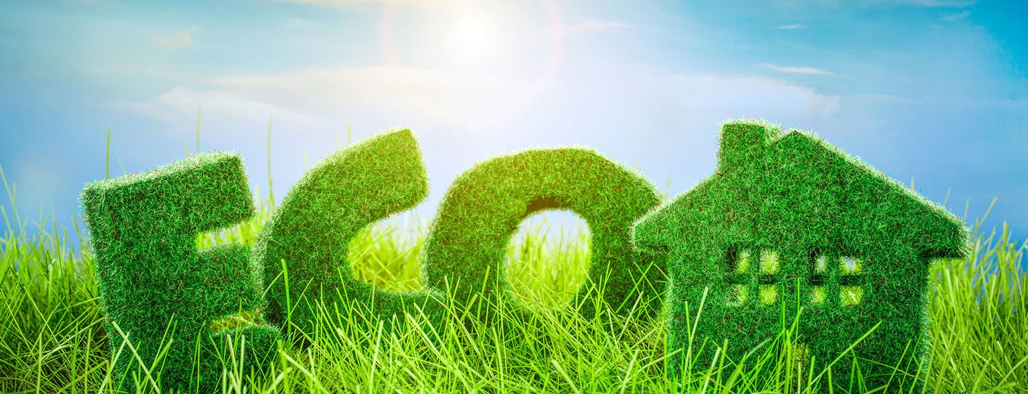 Heuballen in der Form des Wortes Eco